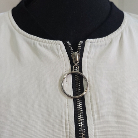 Unbranded Women's Black and White Bomber Jacket With Embroidery Size Med - Picture 6 of 9